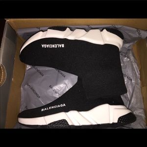 Women’s Balenciaga Speed Trainers!